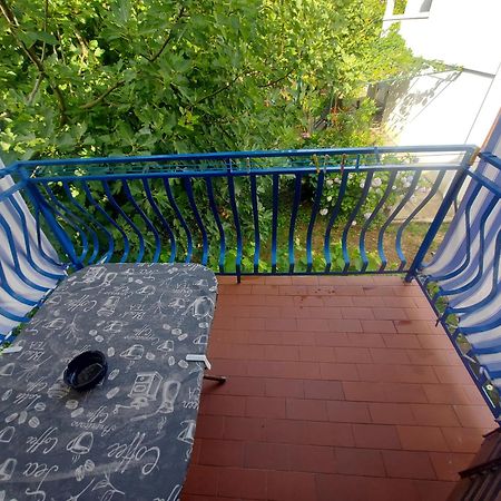 Barcelona Apartments Tivat Buitenkant foto