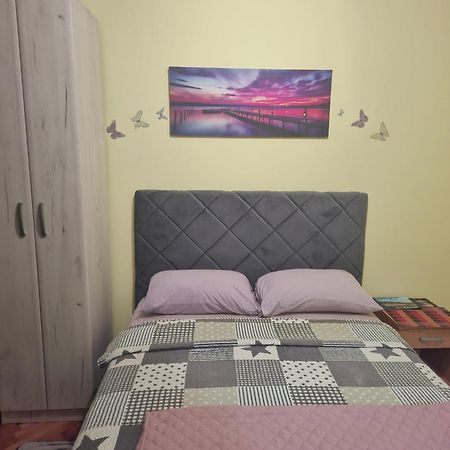 Barcelona Apartments Tivat Buitenkant foto
