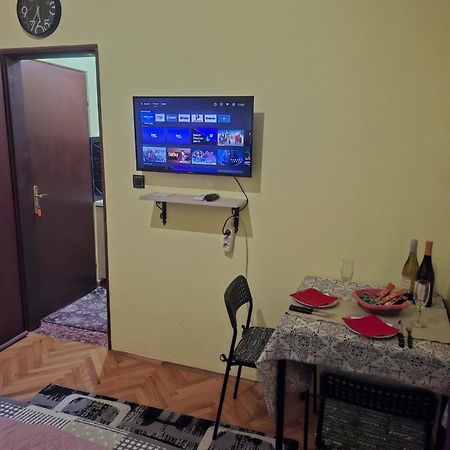 Barcelona Apartments Tivat Buitenkant foto