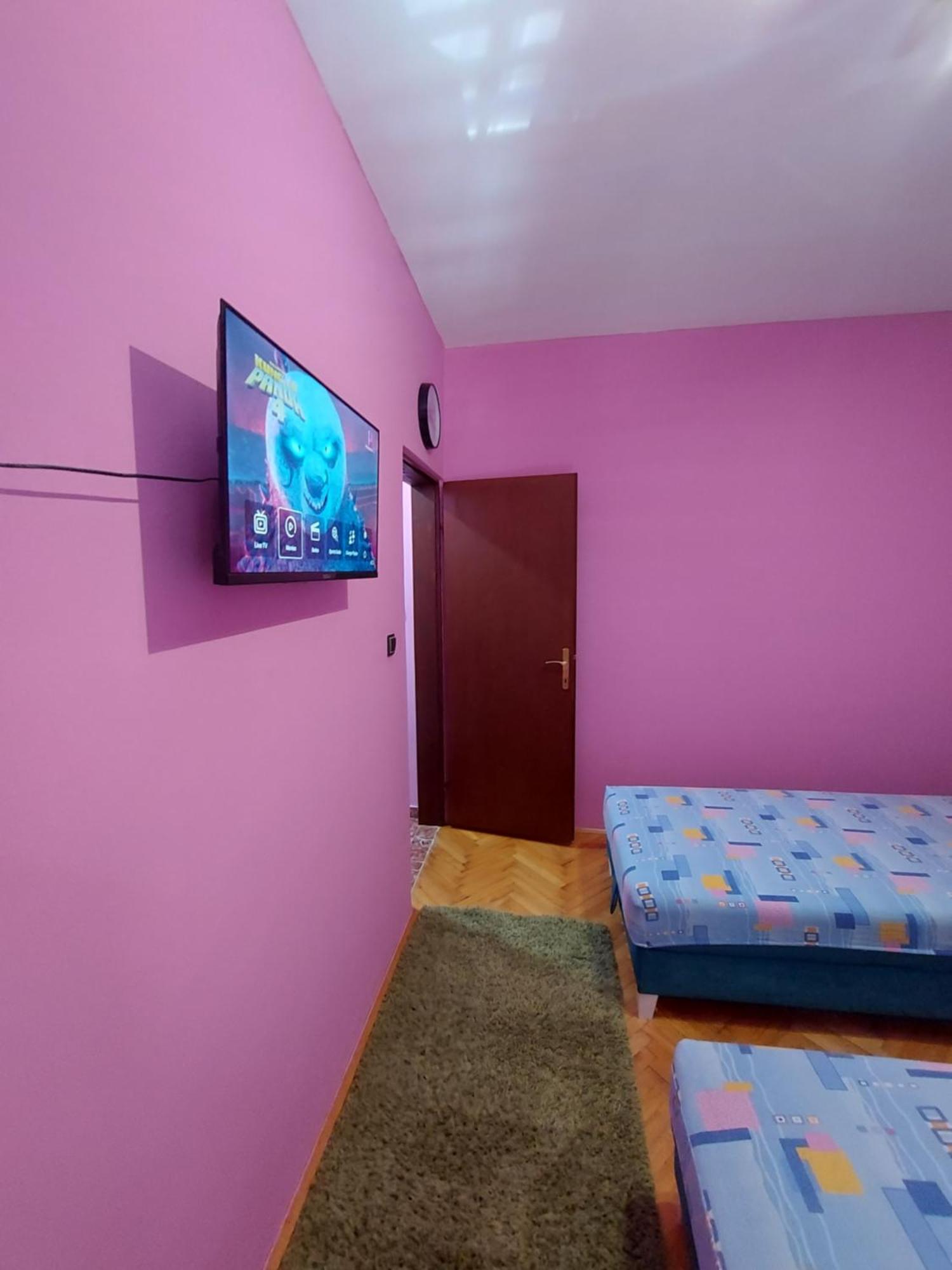 Barcelona Apartments Tivat Buitenkant foto