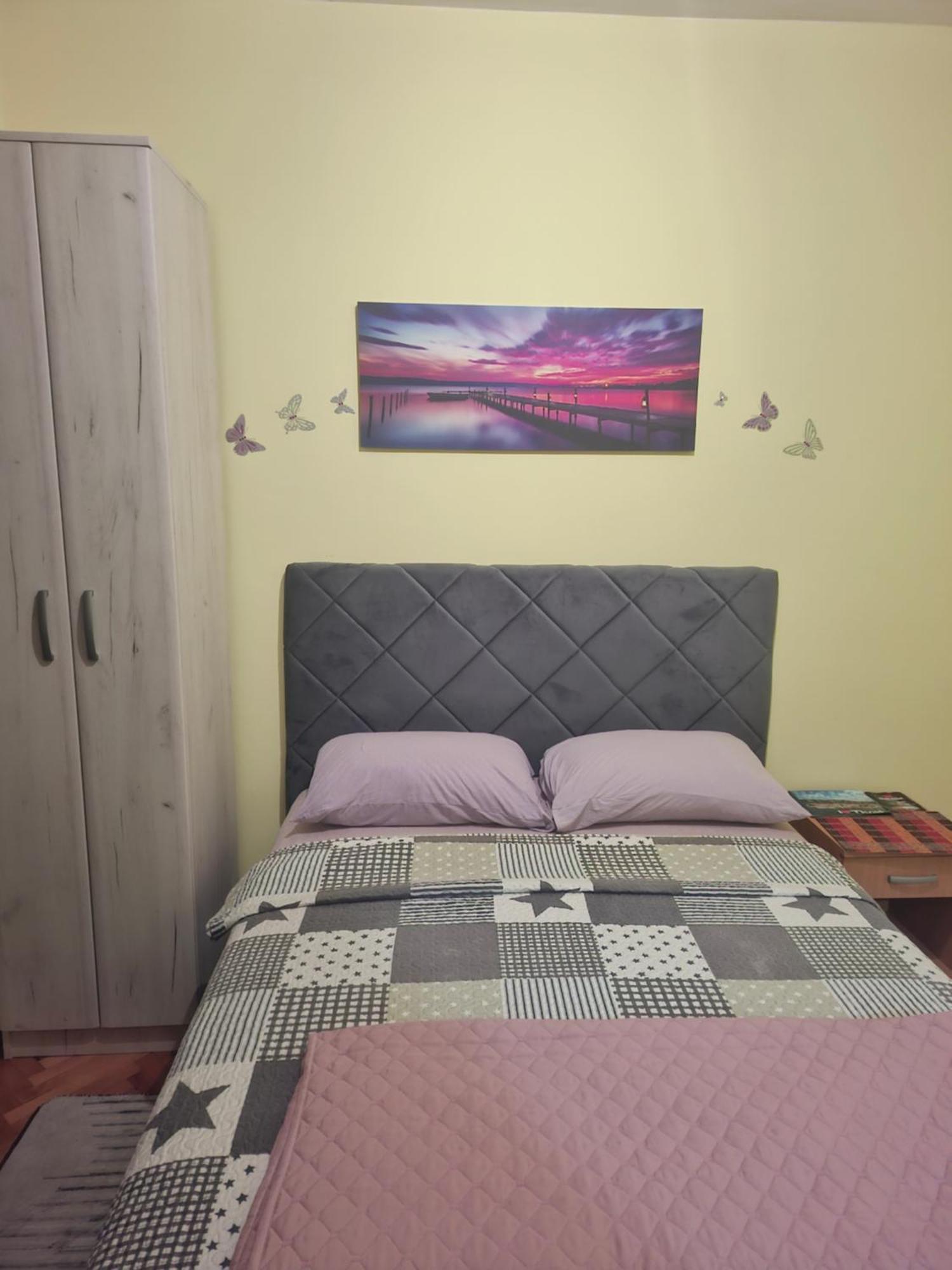 Barcelona Apartments Tivat Buitenkant foto